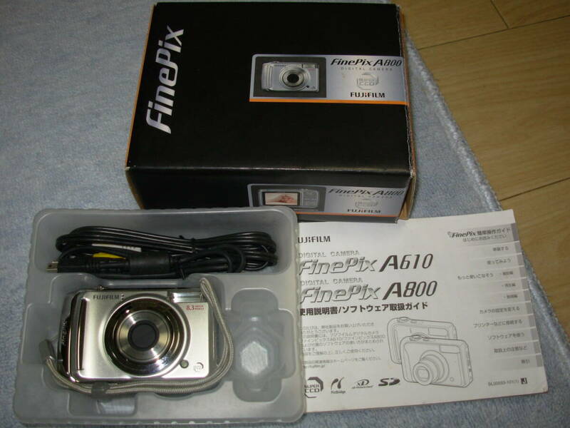 FUJIFILM　富士フィルム　FinePix　A800　デジカメ　　単3電池仕様　