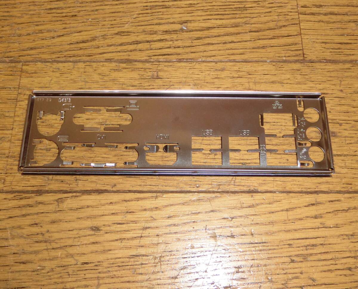 GIGABYTE GA-H110M-HD2のI/Oパネル LGA1151 MicroATX 