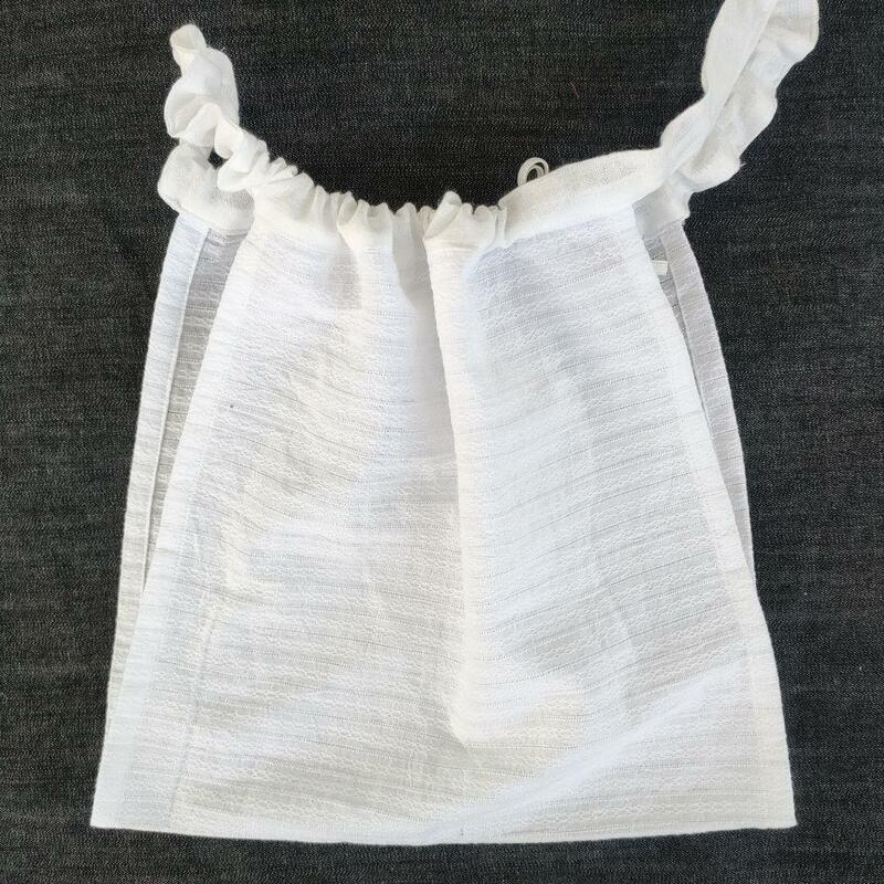ドビー織り　ふんどしパンツ　白　紐最大１１０　たて２６×横２９　男女兼用　夏向き　でこぼこ