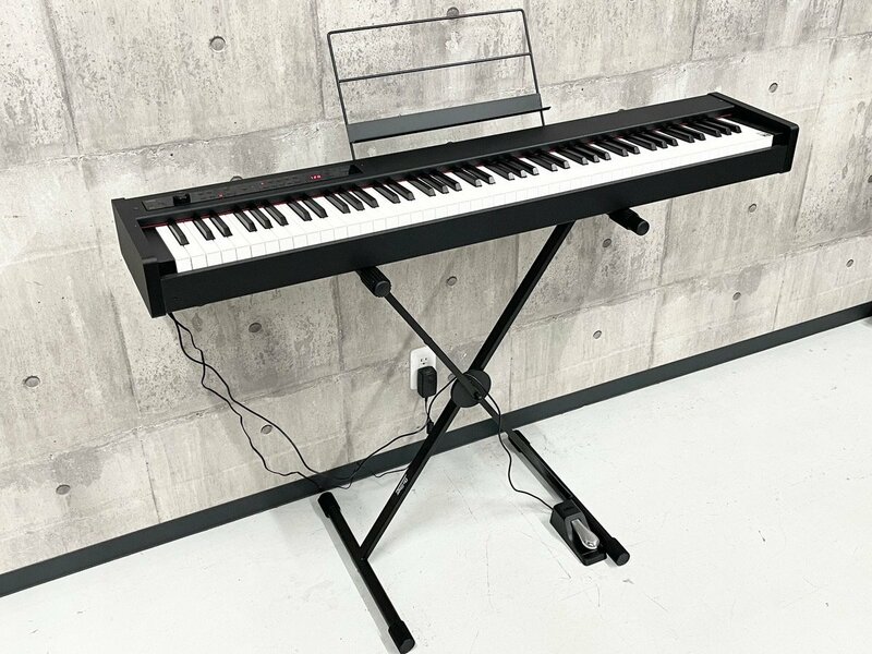 Y-06011 KORG コルグ 電子ピアノ D1 2018年製 キーボードスタンド付属 88鍵 ステージピアノ キーボード ブラック 店舗受渡歓迎