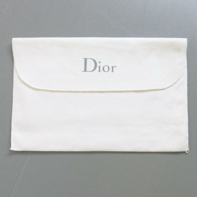 〔クリスチャン ディオール〕24.5×16cm 財布用 保存袋 布袋 保管袋 Christian Dior 正規品 フラップ型 ホワイト （0158)