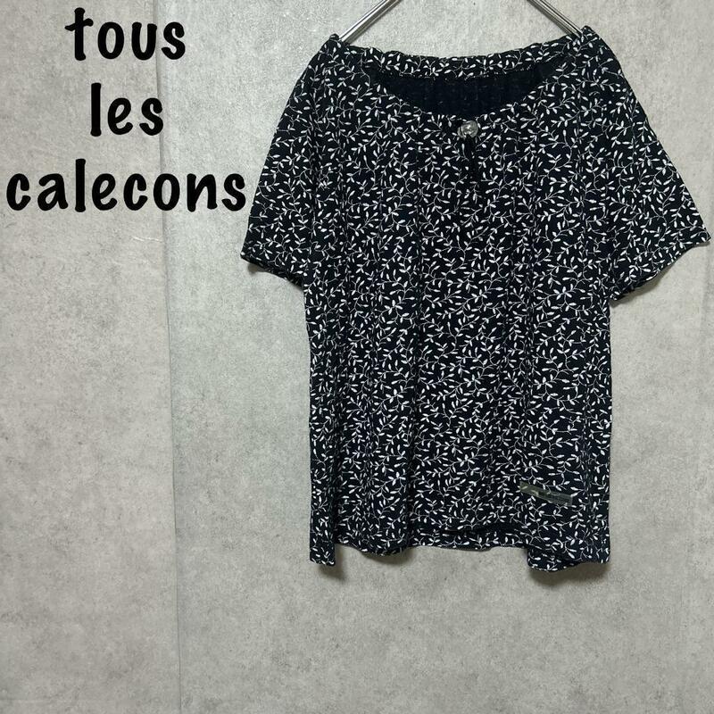 【tous les calecons】（one)半袖カットソー＊総柄＊Vネック