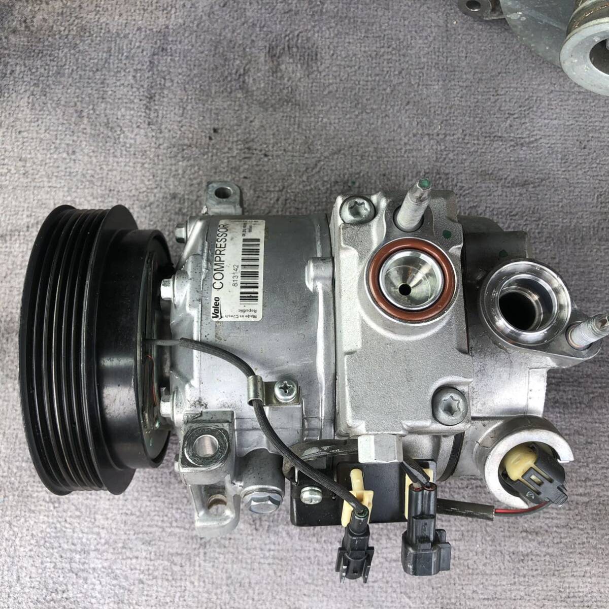 ボルボXc90 中古エアコンコンプレッサー