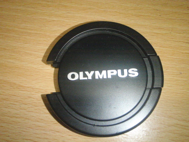 OL150-LC62-2 オリンパス製純正レンズキャップ LC-62（片方のスライダー欠品）