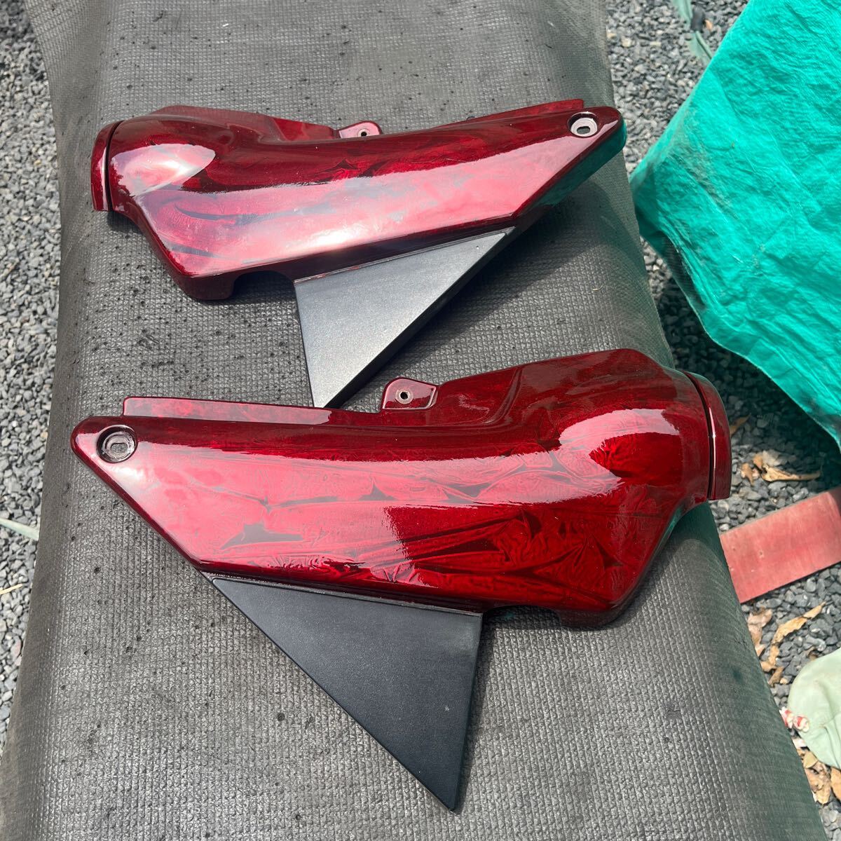 xjr12004KG用サイドカバー