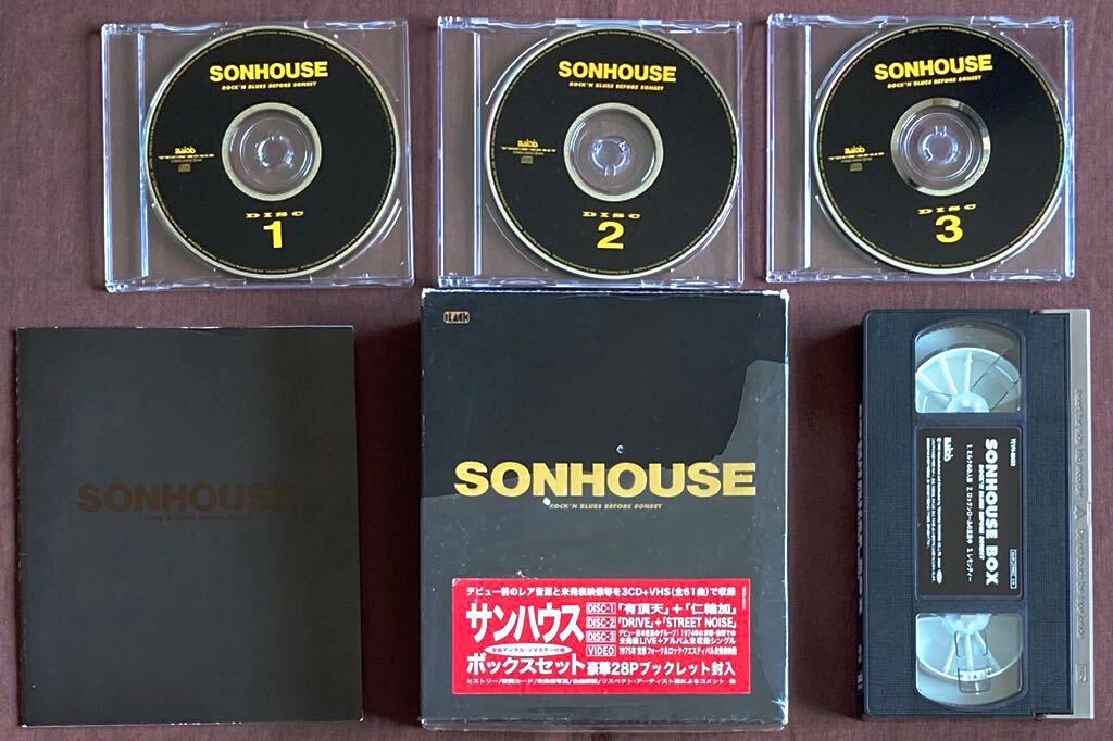 3枚組CD&VHS/サンハウス/鮎川誠/菊/篠山哲雄/鬼平/奈良敏博/58曲&ビデオ3曲/有頂天/仁輪加/未発表LIVE/75宝塚フェス未発表映像/28頁ブック