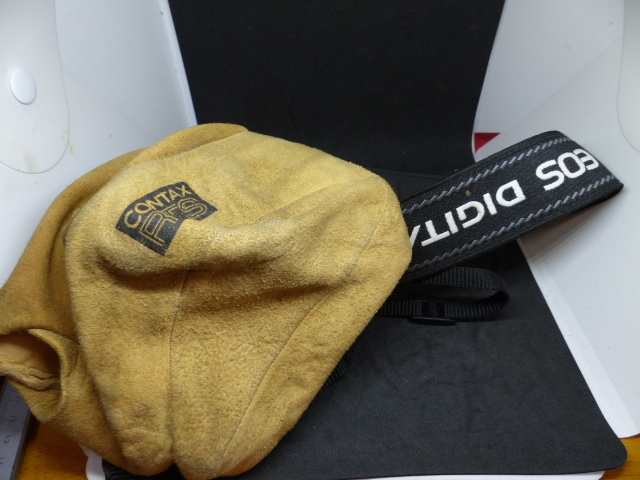 コンタックス　RTS　本革ソフトケース　キャノンストラップ付