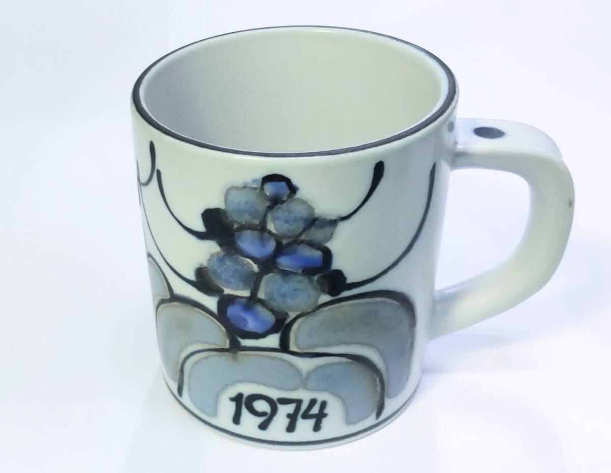 ロイヤルコペンハーゲン 1974 イヤーマグカップ スモール サイズ ROYAL COPENHAGEN イヤーマグ マグカップ 北欧 デンマーク●H4022