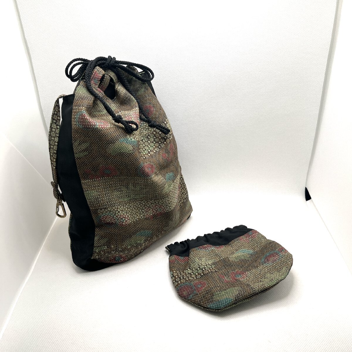 ハンドメイド 信玄袋 マグネット式ポーチ 2点セット 着物生地 巾着 御朱印帳入れ フック付 小物入れ 和装 手仕事 リメイク 和柄【道楽札幌