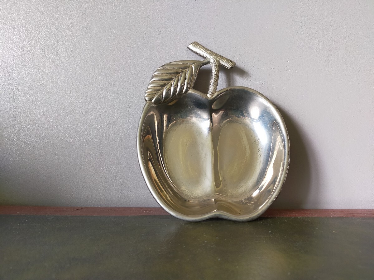 ★アンティーク品★りんごの形のプレート メタル製 リンゴ フランス