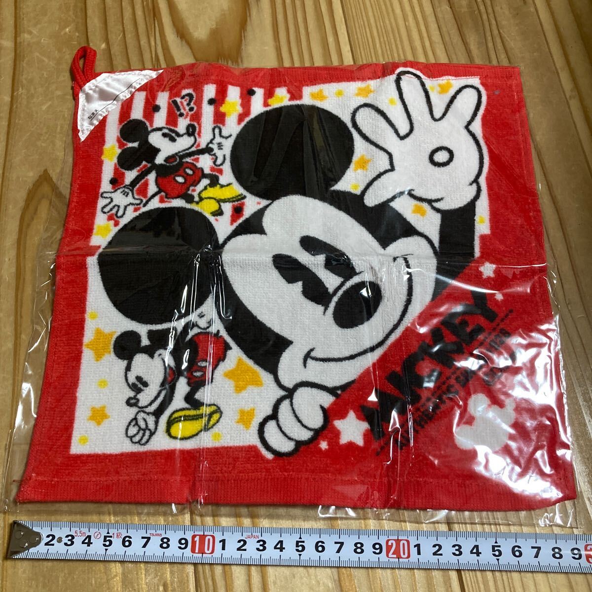 ミッキー　ハンドタオル 29センチ　ループ付き