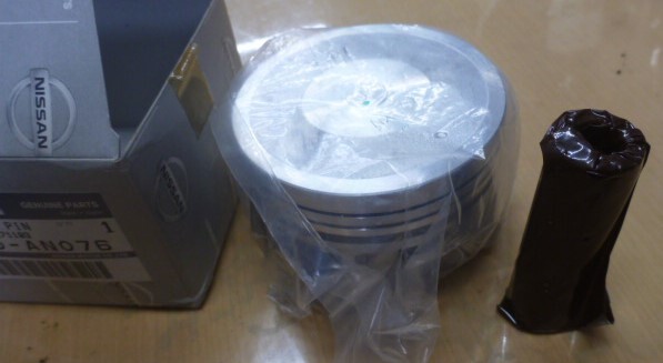 ◆新品　日産　純正　HK11　マーチ　CG13エンジン　オーバーサイズピストン　　12010-AN076　