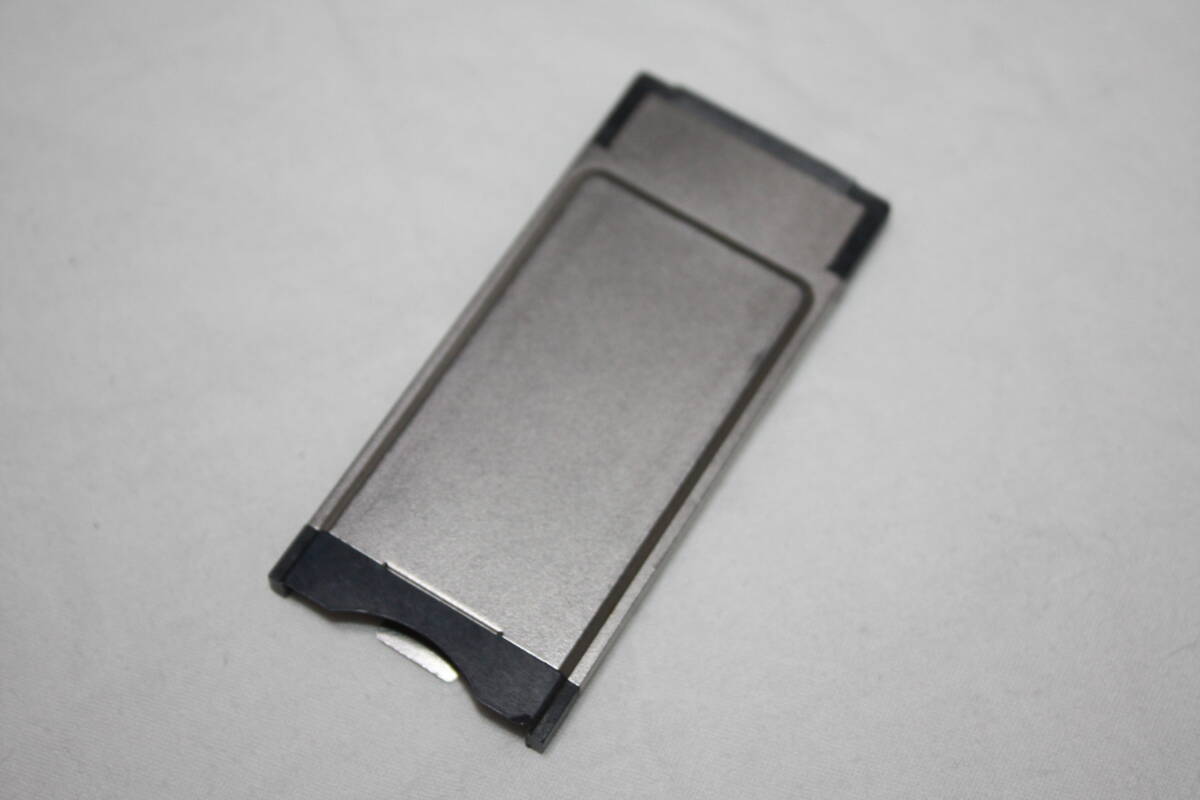 送料無料！ SONY QDA-EX1(？) 美品 XQD ExpressCardアダプター (検索:4Kビデオカメラ等用メディア、XQDカード、XDCAM、PXW-、AG-AC、AJ-PX)