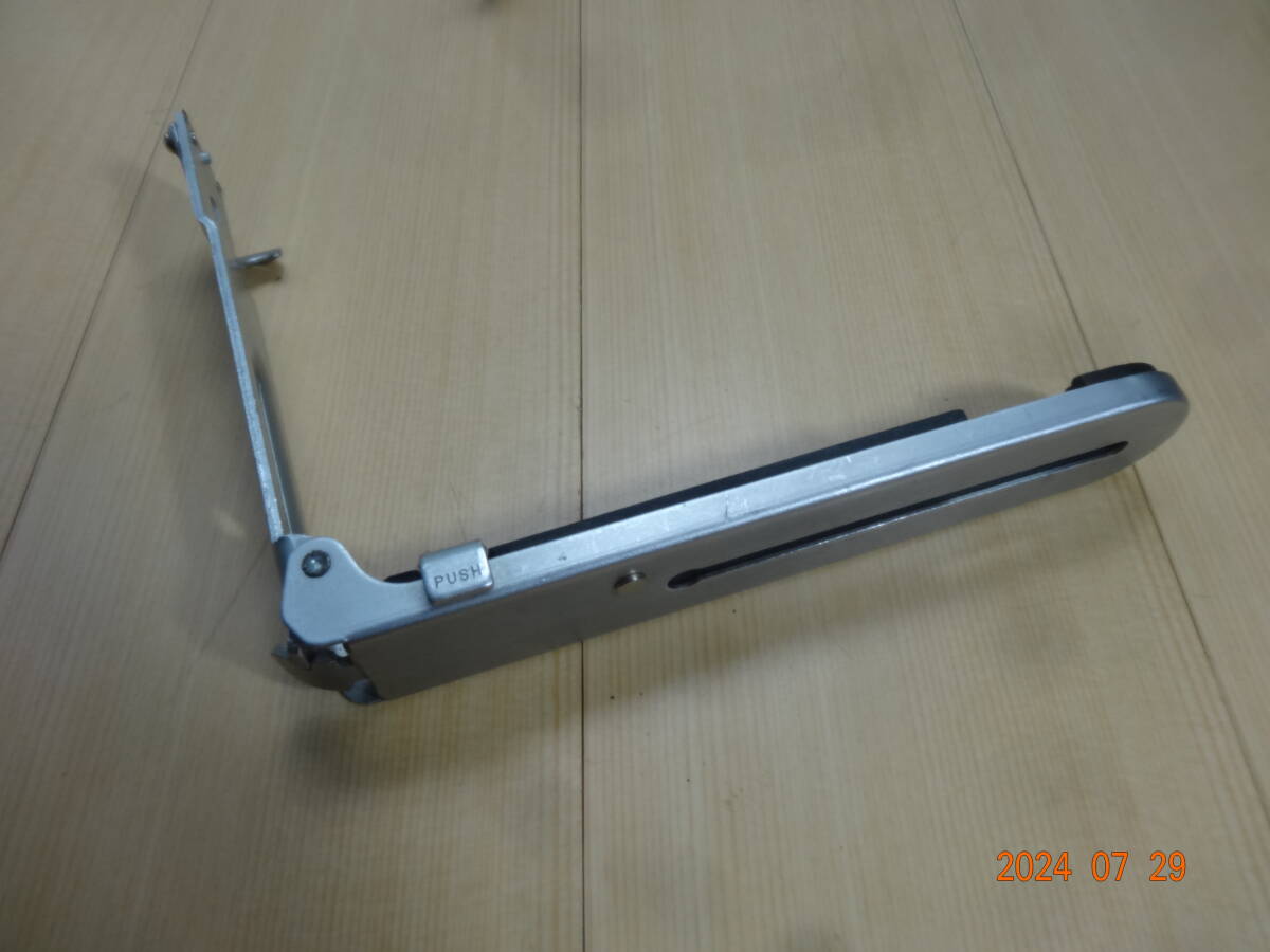 メーカー不明　折り畳み式L型グリップ