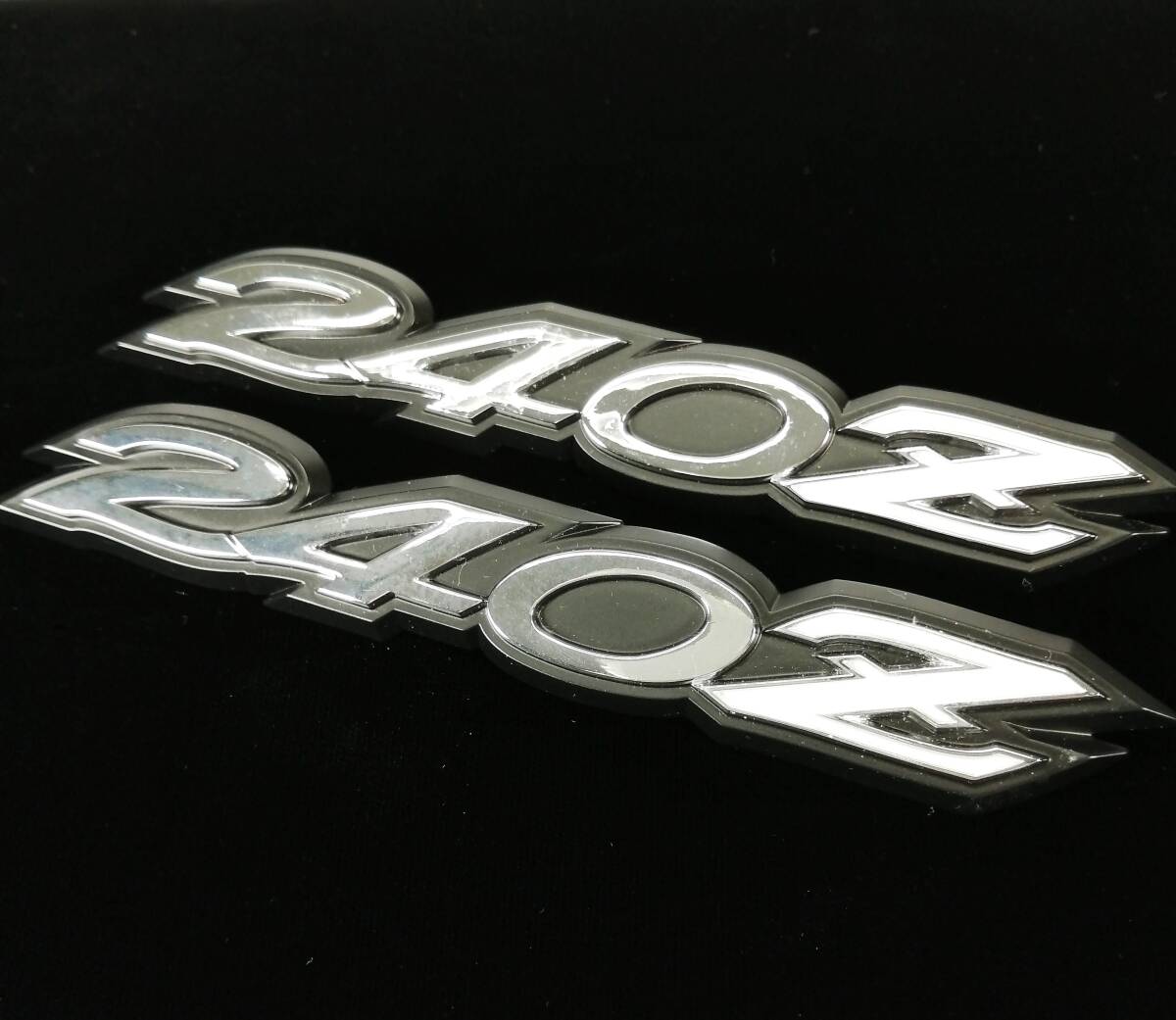 まとめ 未使用 NISSAN フェアレディ Z 240Z エンブレム 2点 セット 30Z 旧車 日産 DATSUN ダットサン