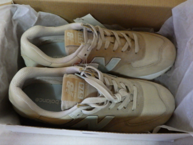 未使用　New balance　ニューバランス　スニーカー　ML574BSB　ベージュ　27.5ｃｍ　 