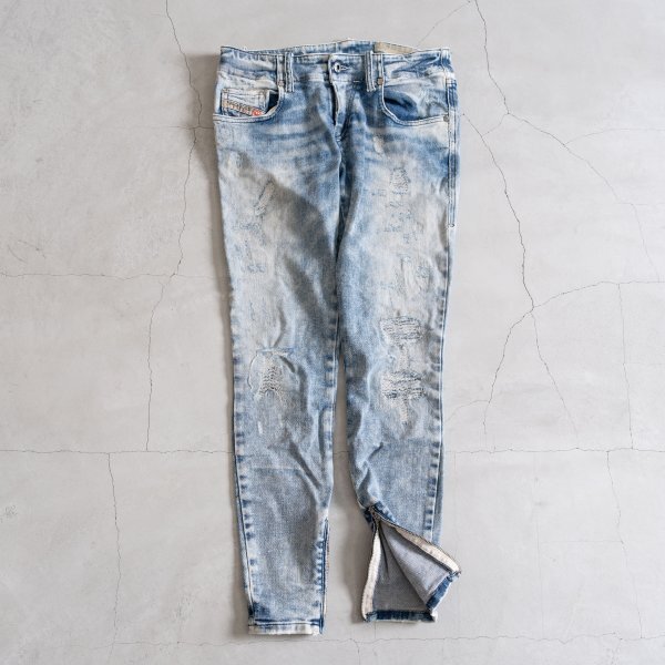 定価４万　美品　ディーゼル『Gupee size26』0830J ストレッチ　 デニムパンツ　ダメージ加工の商品です。