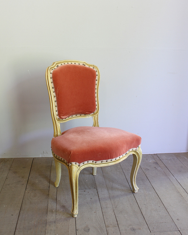 jf00466 仏国*フランスアンティーク*家具 クッションチェア ファブリックチェア 腰掛け 一人掛け椅子 サロンチェア 店舗什器 ピンク色 姫