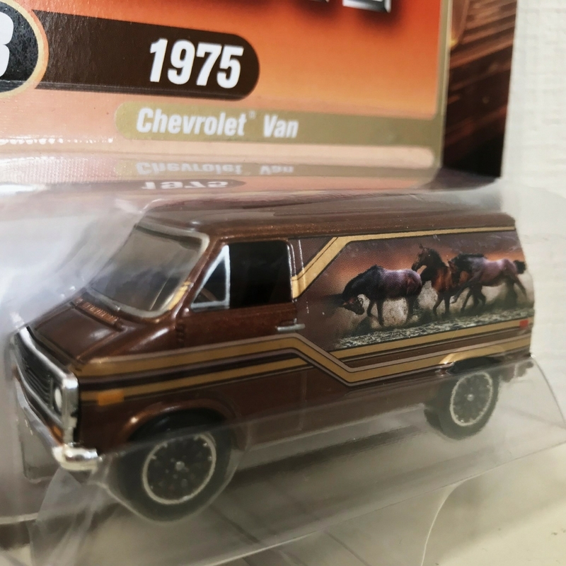 RC/'75 Chevyシボレー Van 1/64 限定2000台