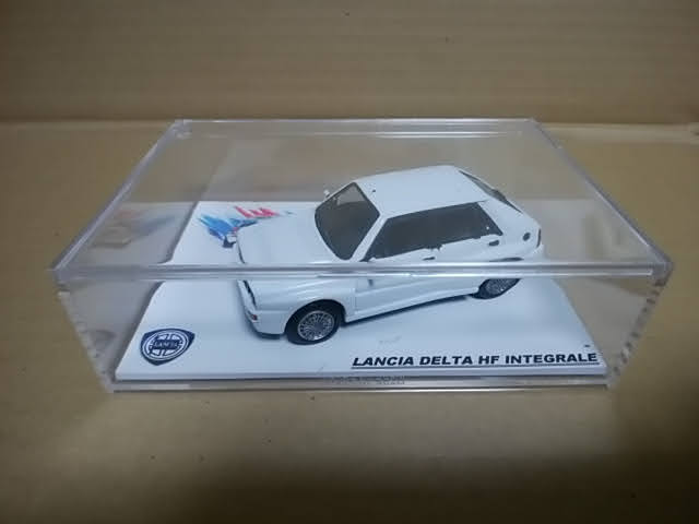★1/43デルプラド ランチアデルタHF インテグラーレ 白 内装塗装 ケース付