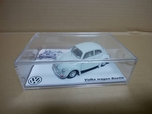 ★1/43デルプラド フォルクスワーゲン ビートル 白 ケース付