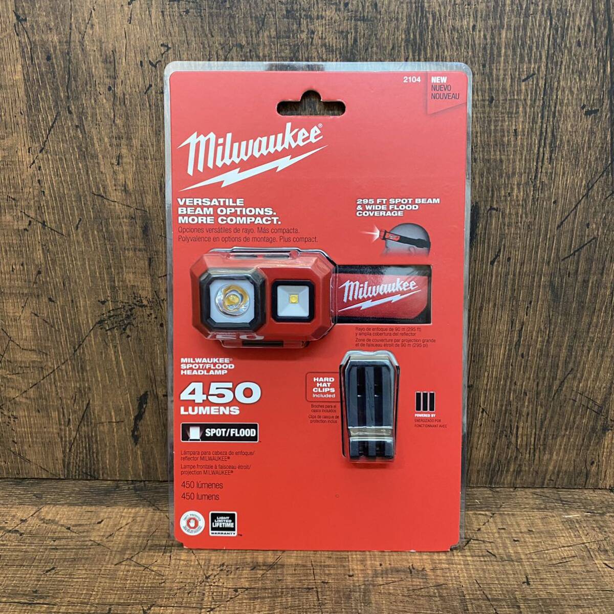 新品 未使用 未開封 Milwaukee ミルウォーキー 2104 450 ルーメン スポット/フラッド ヘッドランプ - レッド SAHI0022-1a1
