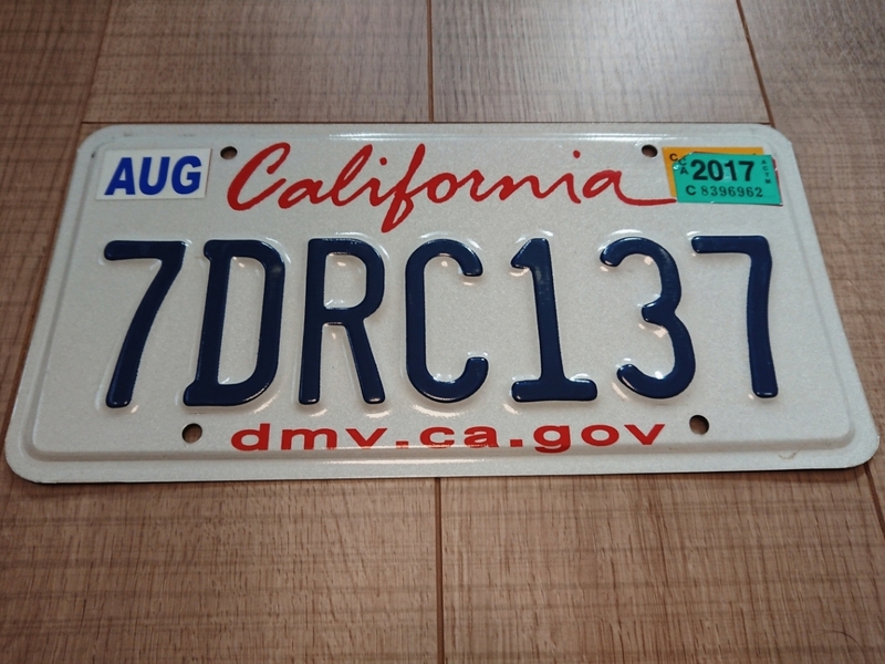カリフォルニアナンバープレート 2017 7DRC137 USDM stance truckin lowrider 北米 アメリカ ライセンス フレーム 
