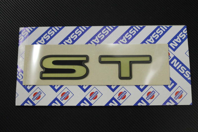 サファリ Y60 リアエンブレム ST オーストラリア日産純正 新品 ASR NISSAN PATROL 当時品 絶版品 貴重品