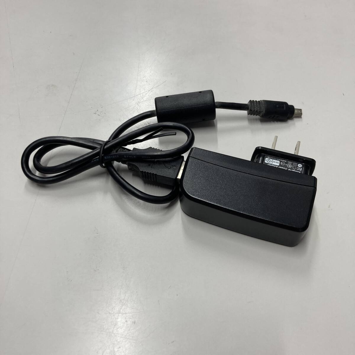 ★ ACアダプター 中古品 F305