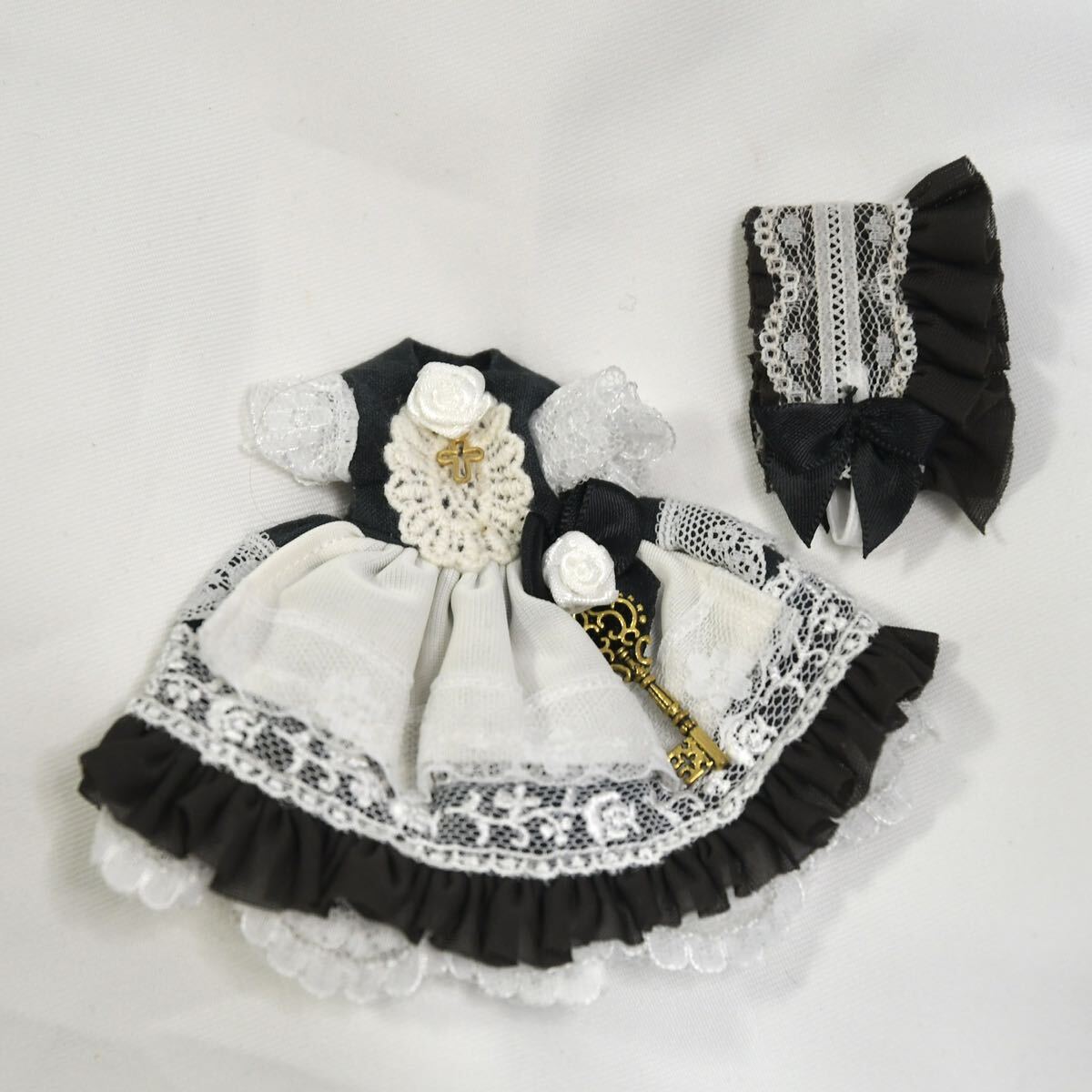 ワンピース　ドレス　アウトフィット　ドール服　お洋服　あまむす　アンティーユ　1/12