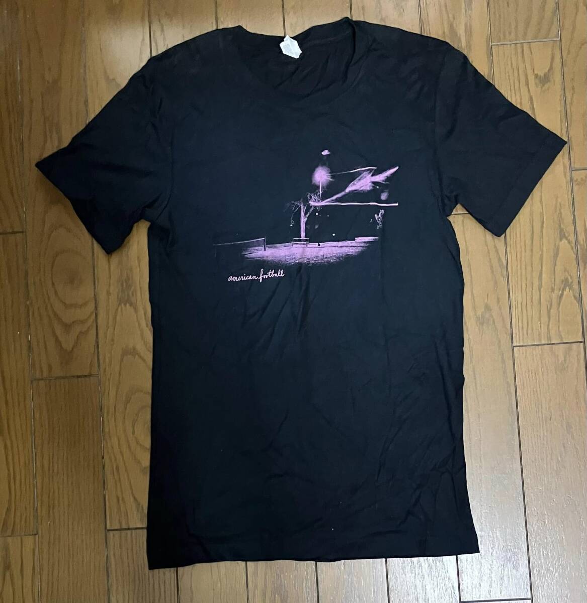 新品未使用　AMERICAN FOOTBALL　Tシャツ　（メンズSサイズ）バンドTシャツ