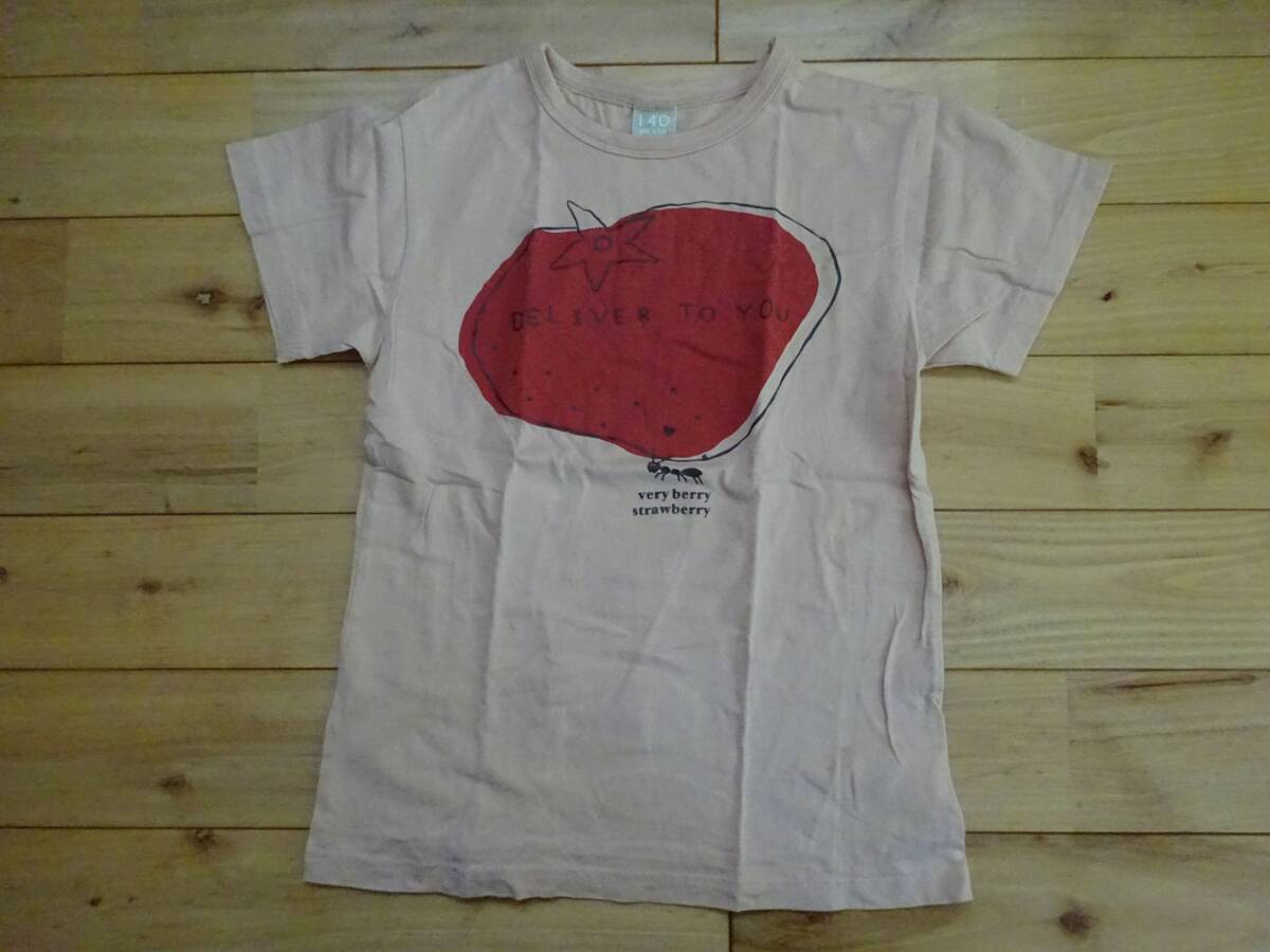 ★　DILASH　ピンク色半袖Tシャツ140cm　★USED
