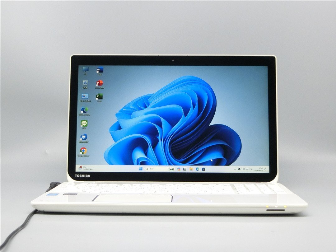 WEBカメラ/中古/15.6型/ノートPC/Win11Home/高速SSD500/8GB/COREi7　4700MQ/TOSHIBA　T654/68KW　テンキー 　MSoffice2019　送料無料