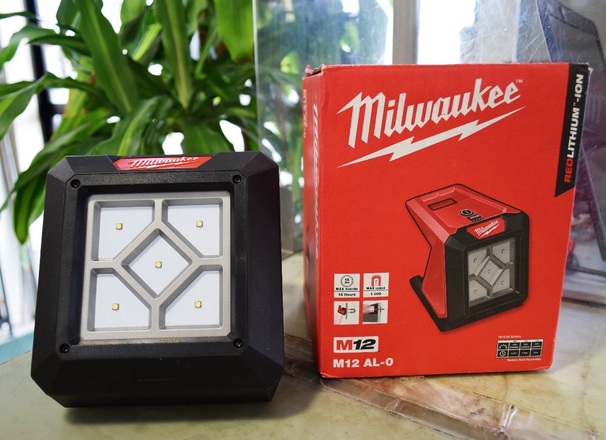 ミルウォーキーツール【Milwaukee】M12 LEDエリアライト 本体のみ M12 AL-0 APJ //未使用【展示品】/若干のキズや汚れ