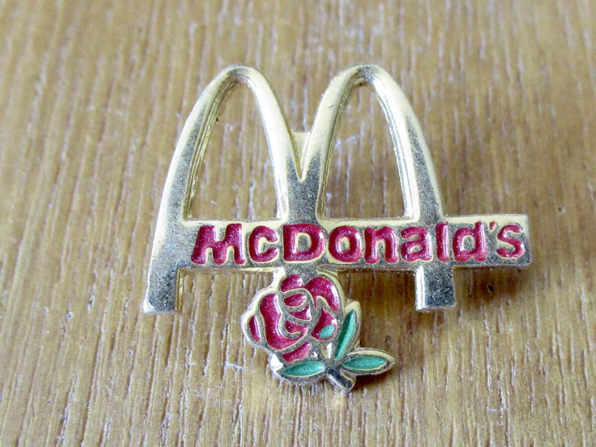 古い ピンバッジ：マクドナルド 広告 ハンバーガー マック MAC 薔薇 ピンズ #V