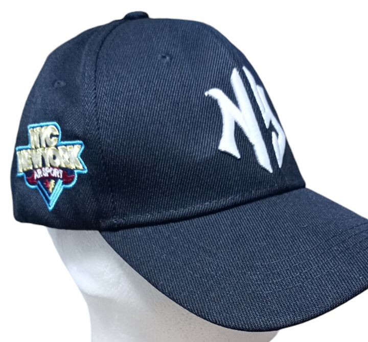 【レターキャップ】《NY×黒》サイド刺繍★男女兼用★ 刺繍キャップ●ブラックベースボールキャップ
