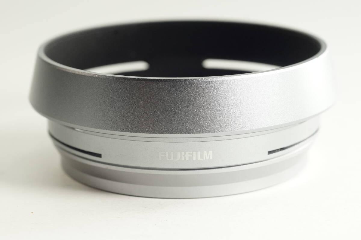 PH4群『とてもキレイ』FUJIFILM LH-X100 Silver X100専用 レンズフード シルバー 富士フイルム