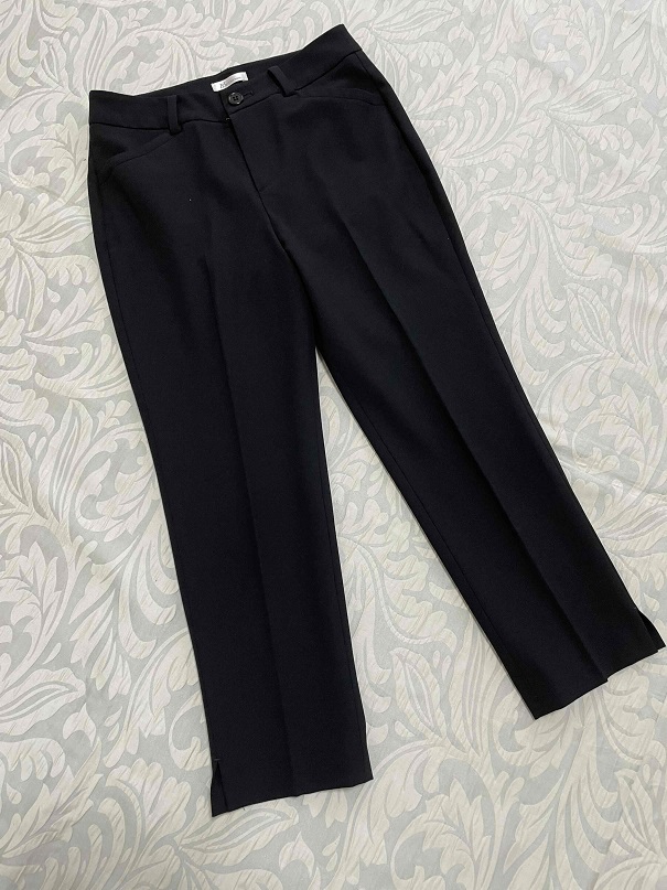 即落●美品【 ビースリー B3 B-Three 】美脚 ストレッチ パンツ ズボン 美脚 クロップド 黒 ブラック 30 S M No. 670007
