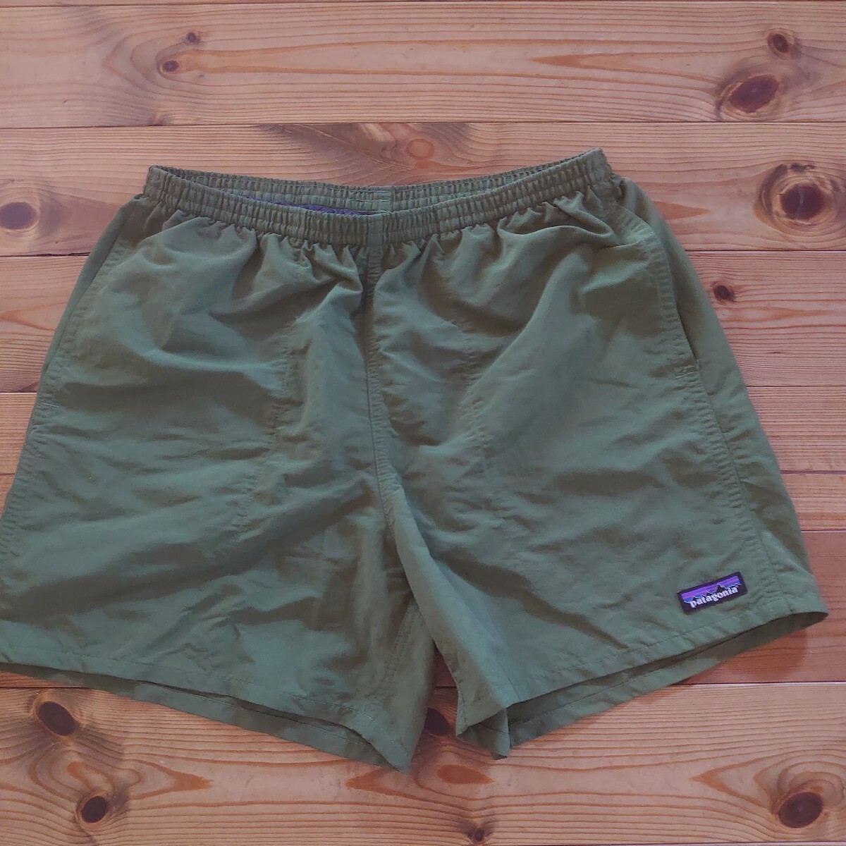 ★レア品！ 希少 状態良 Patagonia パタゴニア バギーズショーツ 2018年 SP18 廃番色 オリーブ SPTG Sprouteg green 5インチ M 送料無料★