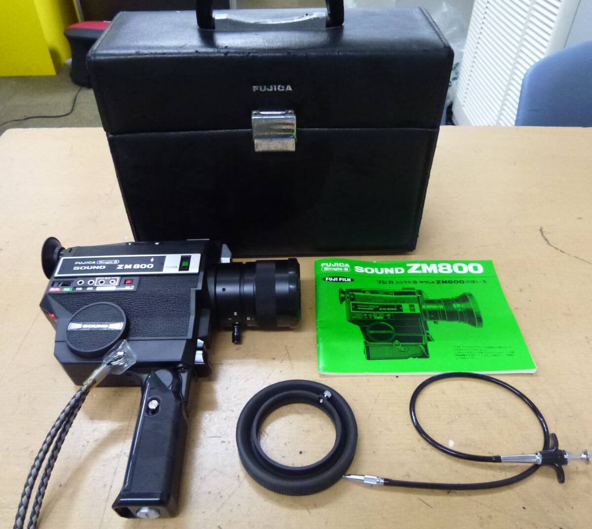 中古(ジャンク品)FUJICA/フジカ Single-8 シングルエイト ZM800 8mm シネカメラ [M-1291]◆送料無料(北海道・沖縄・離島は除く)◆