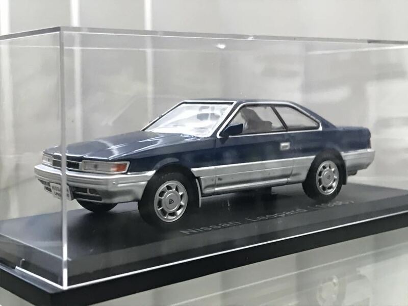 日産 レパード ミニカー ノレブ 1/43