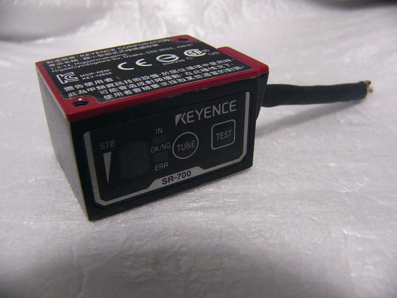 ★ジャンク★ KEYENCE SR-700 超小型２次元固定式コードリーダ