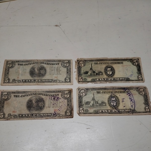 日本政府発行紙幣 フィリピン植民地時代　５ペソ４枚　古紙幣　コレクション　　アンティーク 