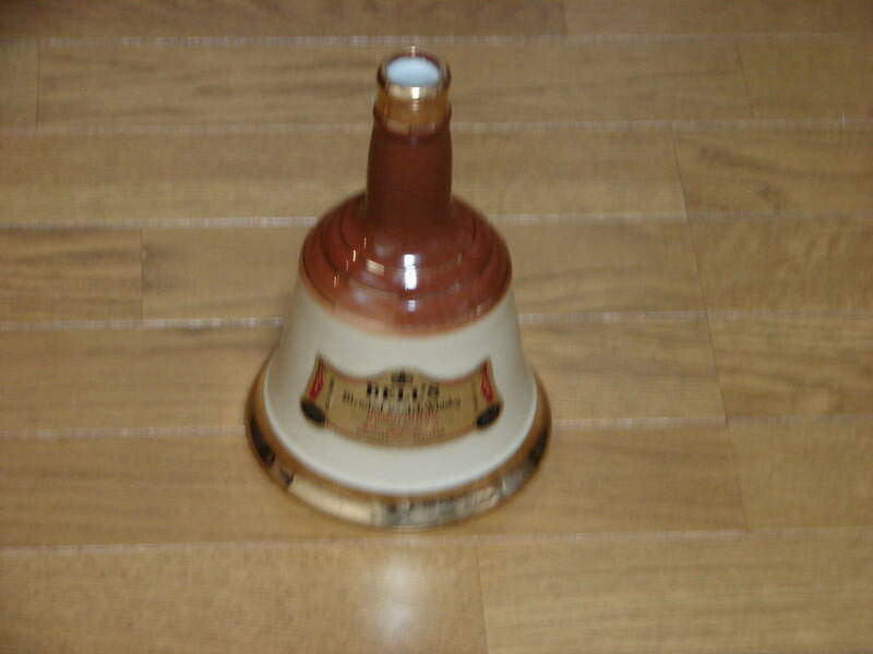 空き瓶　　ベル・スコッチウイスキーの陶器製空き瓶750ml　空き瓶