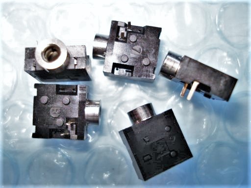 B0010　ホシデン？　2.5mmモノラルジャック　基板取付け用　SWなし？　５個セット