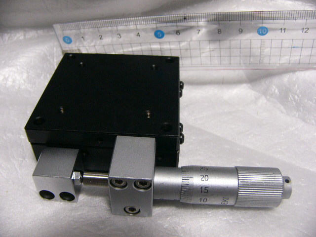 ★美品★中央精機 手動X軸ステージ 60x60mm マイクロメータ駆動式
