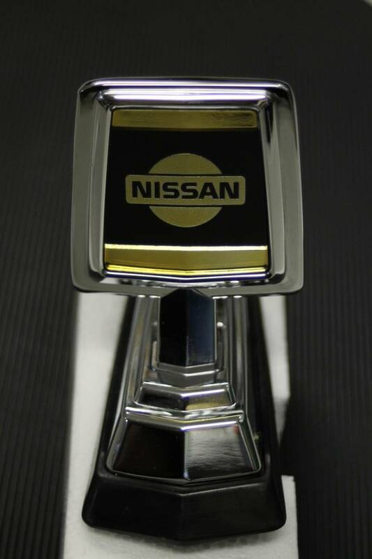 サファリ Y160 フードエンブレム マスコット NISSAN PATROL 日産純正 新品 NISSAN PATROL 中近東 当時品 絶版品 貴重品 65890-C7900