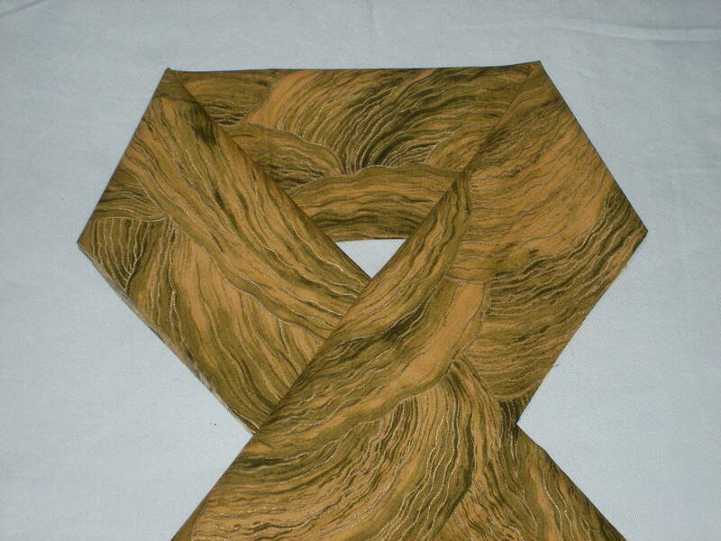 木綿の半衿、金の波、金茶