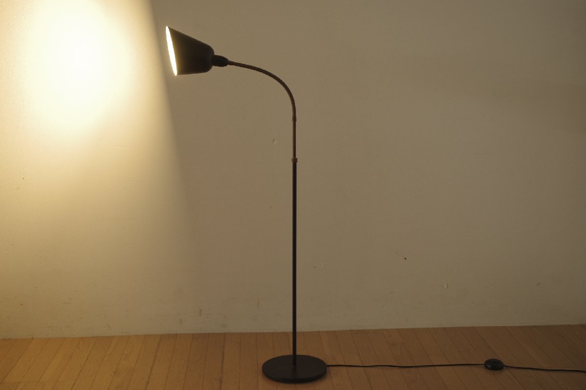 展示品 ＆tradition アンドトラディション ベルビュー AJ7 フロアスタンド 照明 2017年製 デンマーク製 モダン アルネ・ヤコブセン