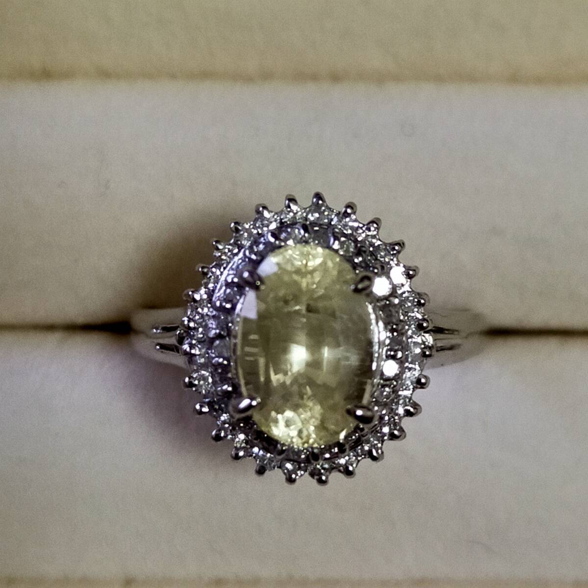 非加熱サファイア　指輪　2.81ct　脇石ダイヤ0.3ct　17号